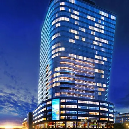 Hanza Tower Sky - 24 Family With Spa Pool & Jacuzzi & Sauna Apartman