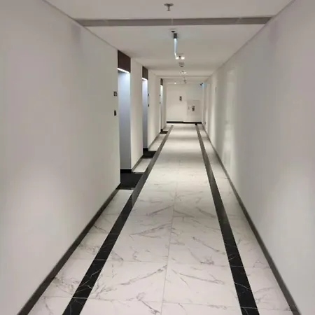 Appartamento Hanza Tower Sky - 24 Family With Spa Pool & Jacuzzi & Sauna